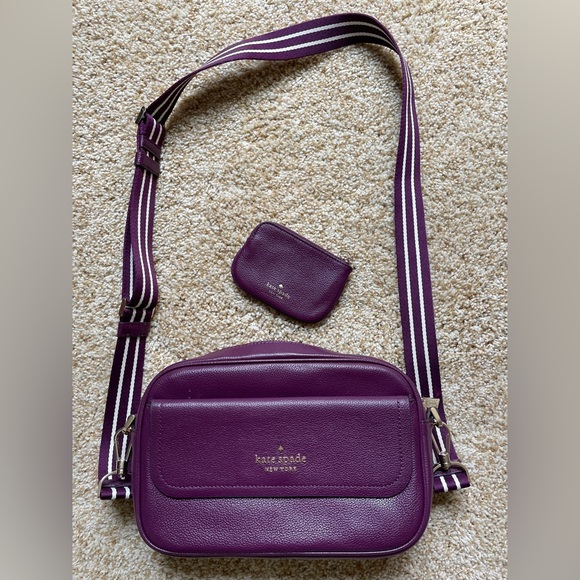 kate spade Handbags - Kate Spade Crossbody Purse